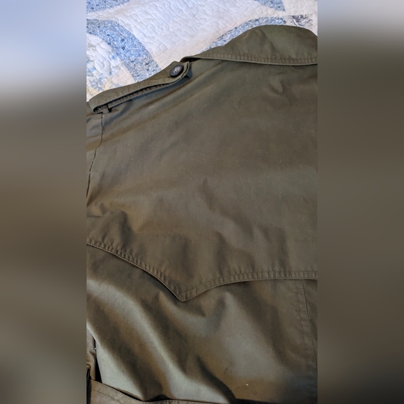 London Fog Green Trench Coat with Double-Breasted Front and Belted Waist - Picture 8 of 8